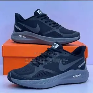 Original Nike Runner Black, Sole Gray