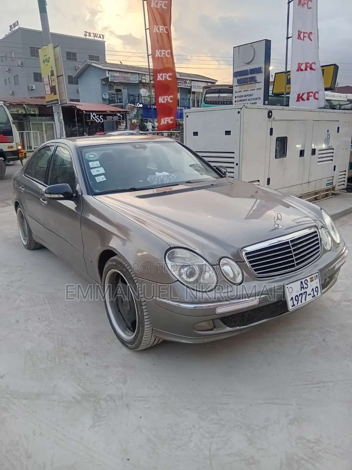 Mercedes-Benz E300 2015 Beige