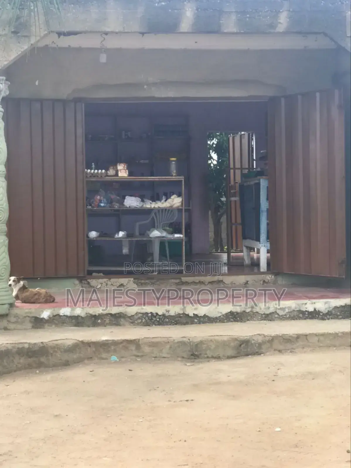 One (1) Plots of Land and 5 Bedrooms for Sale at Kasoa