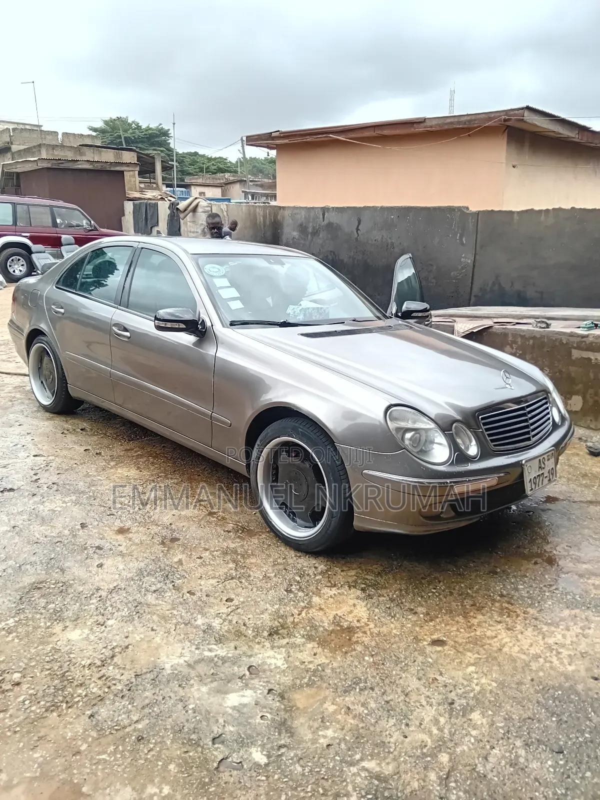 Mercedes-Benz E300 2015 Beige