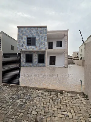 4bdrm House in Lake Side Estate for sale