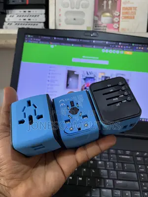 1500 Universal Travel Adapter Charger