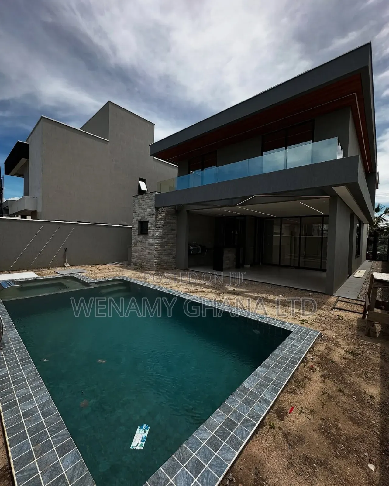 Furnished 3bdrm House in Accra for sale
