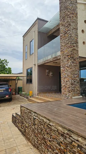 5bdrm House in Klagon, Tema Metropolitan for sale