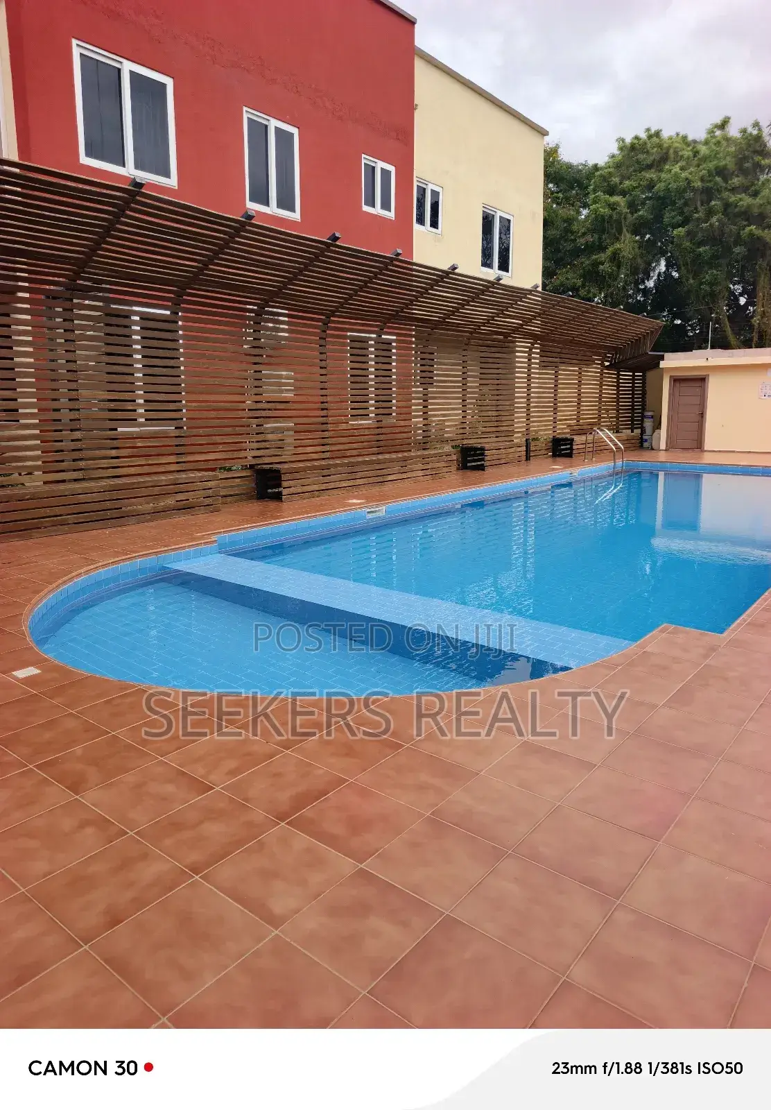 4bdrm Townhouse / Terrace in Seekers Realty, Cantonments for rent