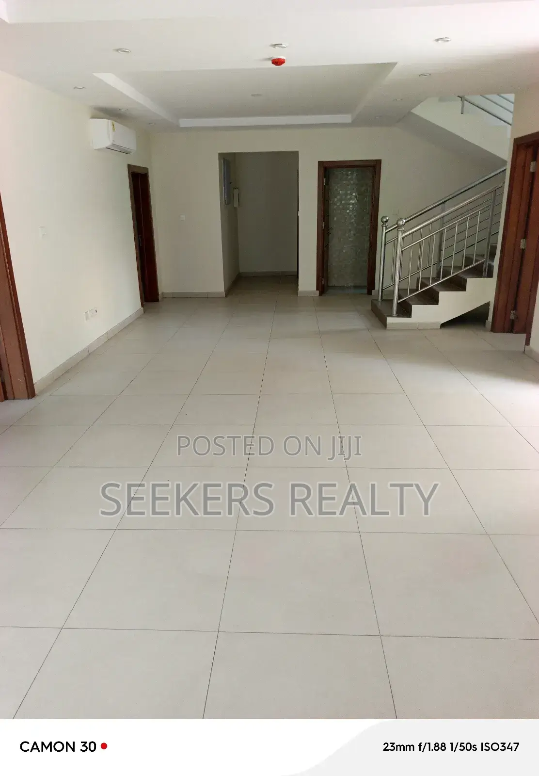 4bdrm Townhouse / Terrace in Seekers Realty, Cantonments for rent