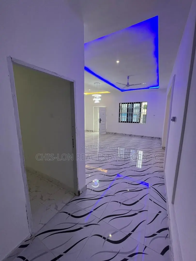 3bdrm House in Kasoa Cp for sale