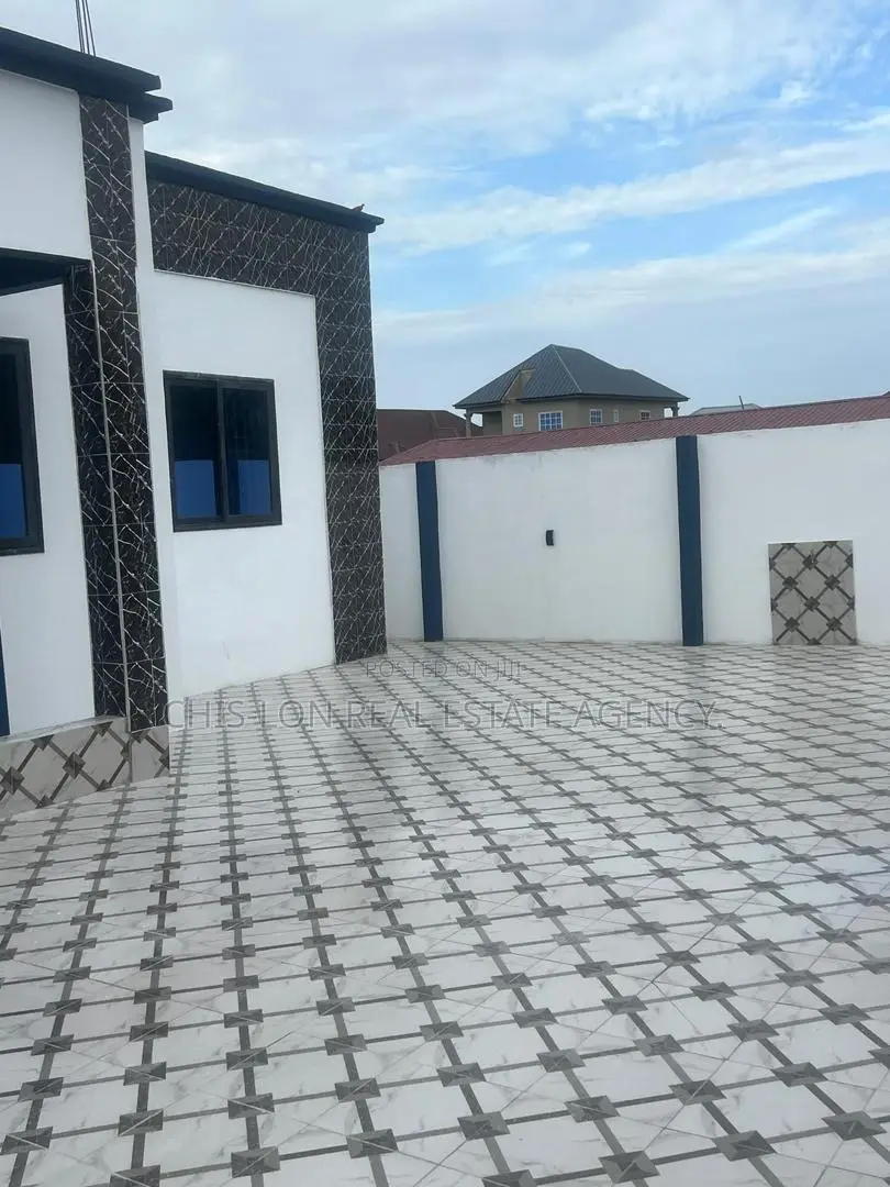 3bdrm House in Kasoa Cp for sale