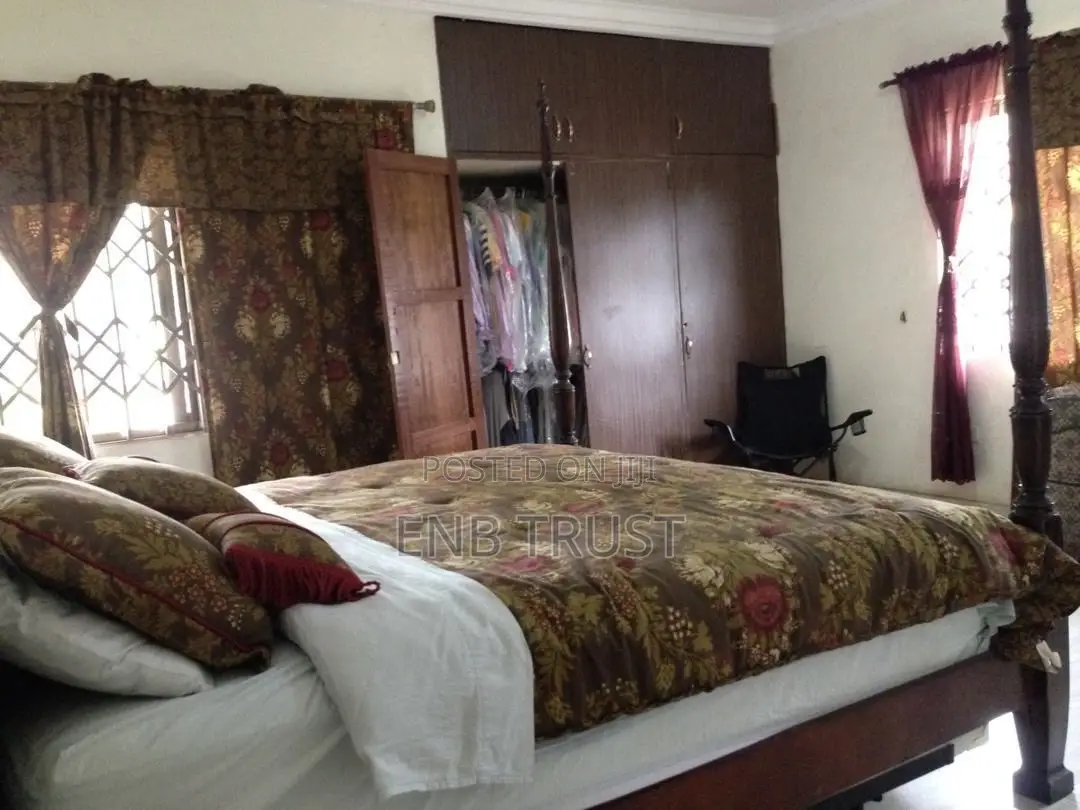 5bdrm House in Achimota, The Mall for sale
