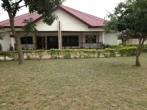 5bdrm House in Achimota, The Mall for sale