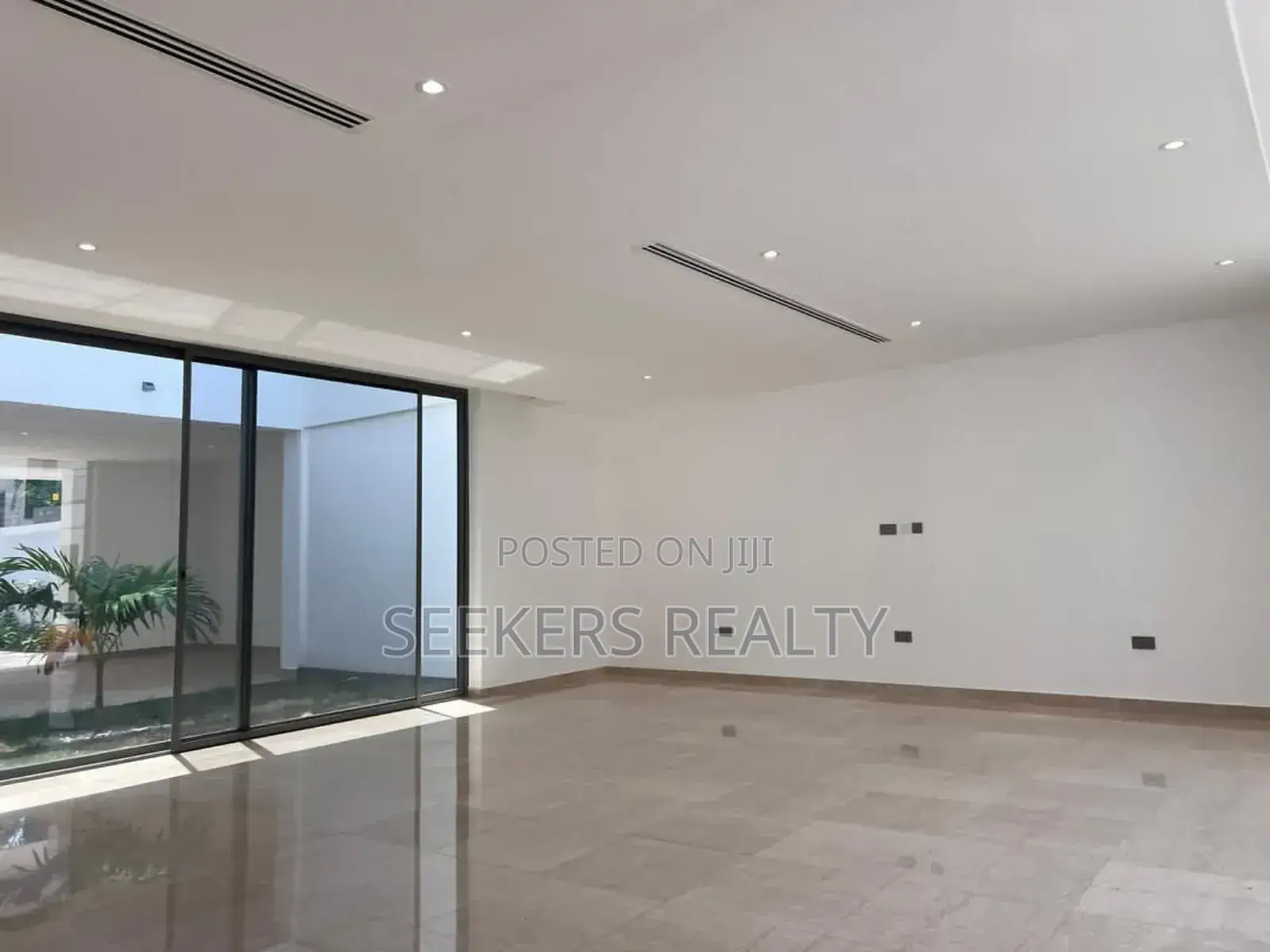 4bdrm House in Seekers Realty, Cantonments for rent