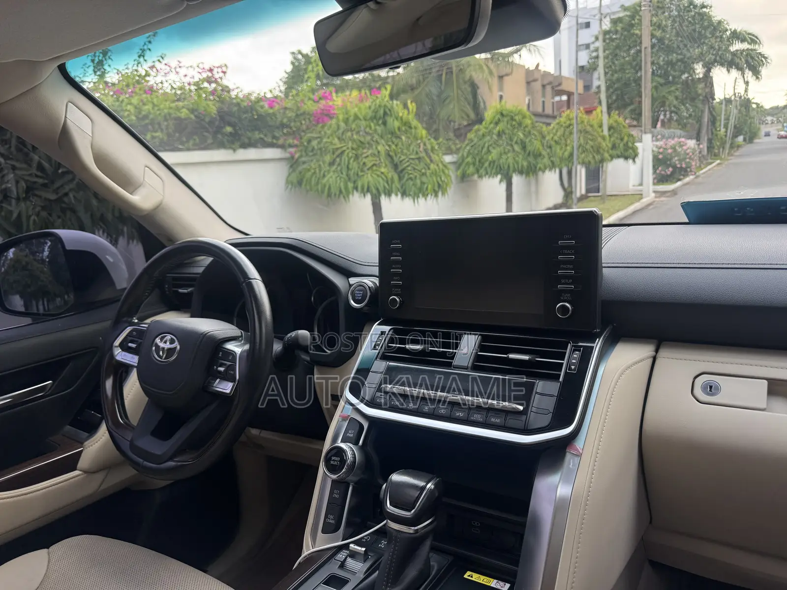 Toyota Land Cruiser 3.5 Petrol 4WD 2022 White
