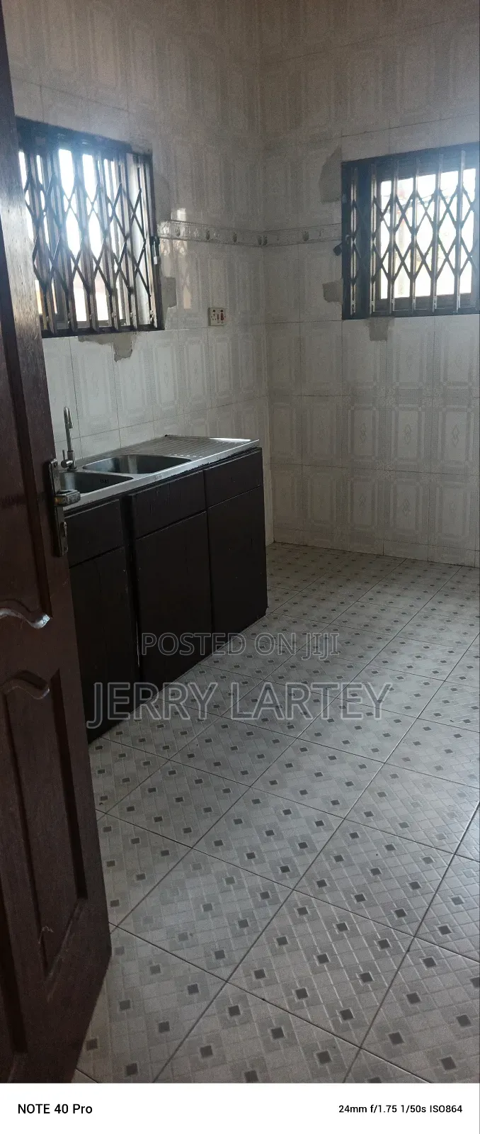 3bdrm Apartment in Dansoman Accountant for rent