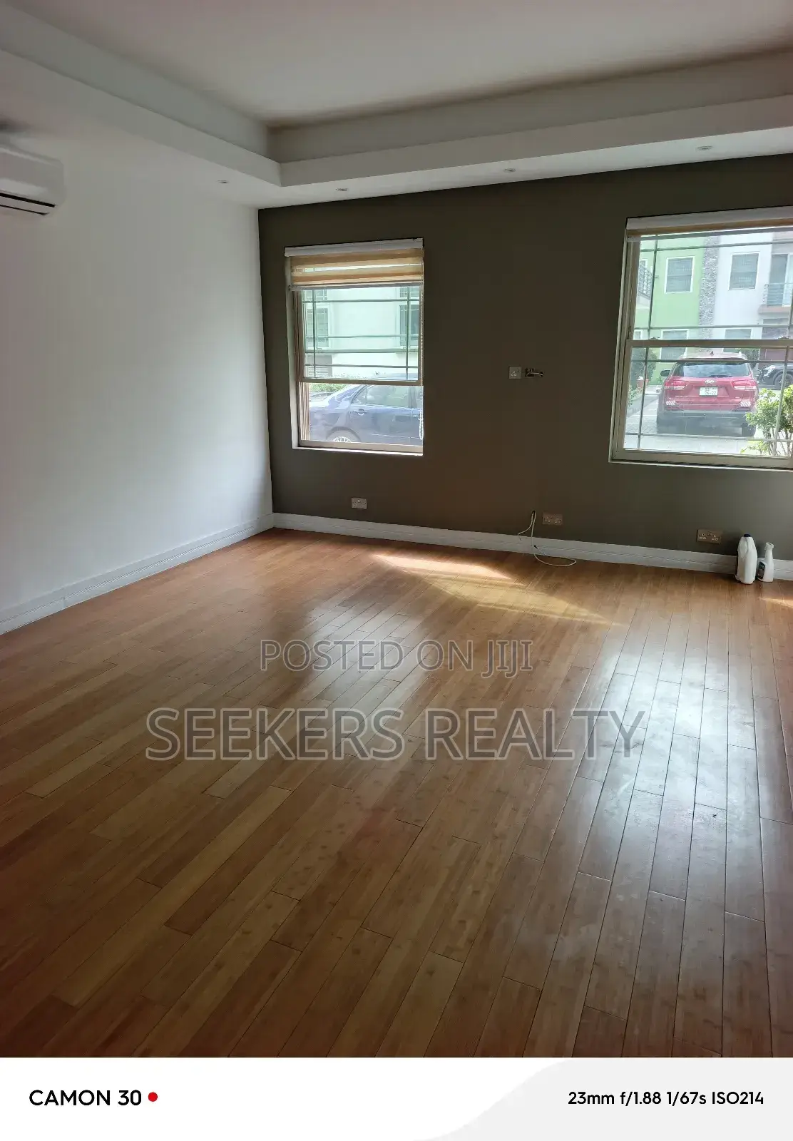 4bdrm Townhouse / Terrace in Seekers Realty, Cantonments for rent