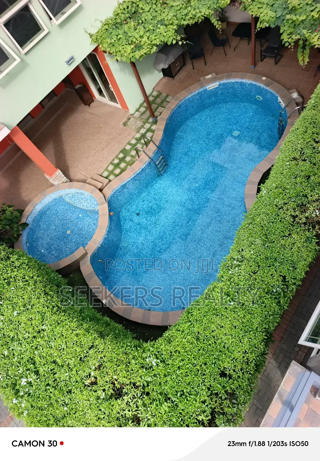 4bdrm Townhouse / Terrace in Seekers Realty, Cantonments for rent