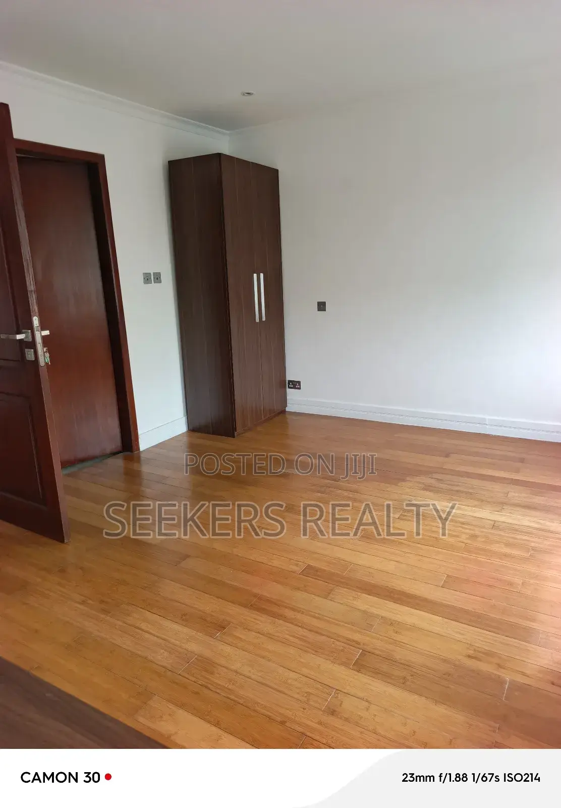 4bdrm Townhouse / Terrace in Seekers Realty, Cantonments for rent