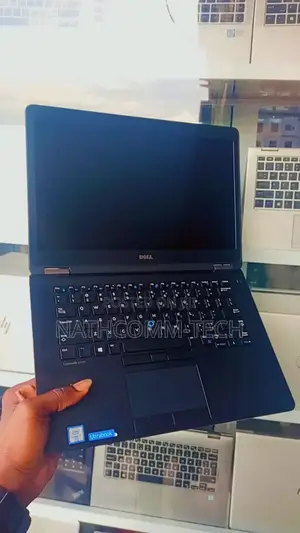 Laptop Dell Latitude 14 E7470 16GB Intel Core I7 HDD+SSD 256GB