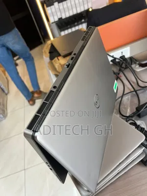 Laptop Dell Precision 7750 32GB Intel Core I7 SSD 512GB