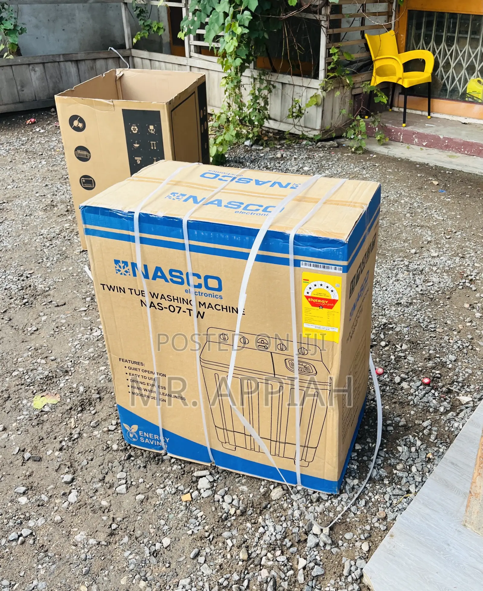 Convenient Nasco 7kg Spin Dry Washing Machine.