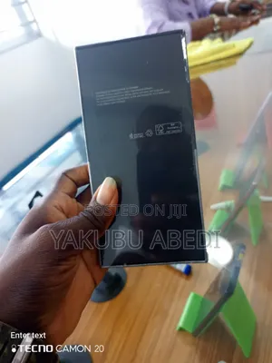 New Samsung Galaxy Z Flip4 128 GB Black