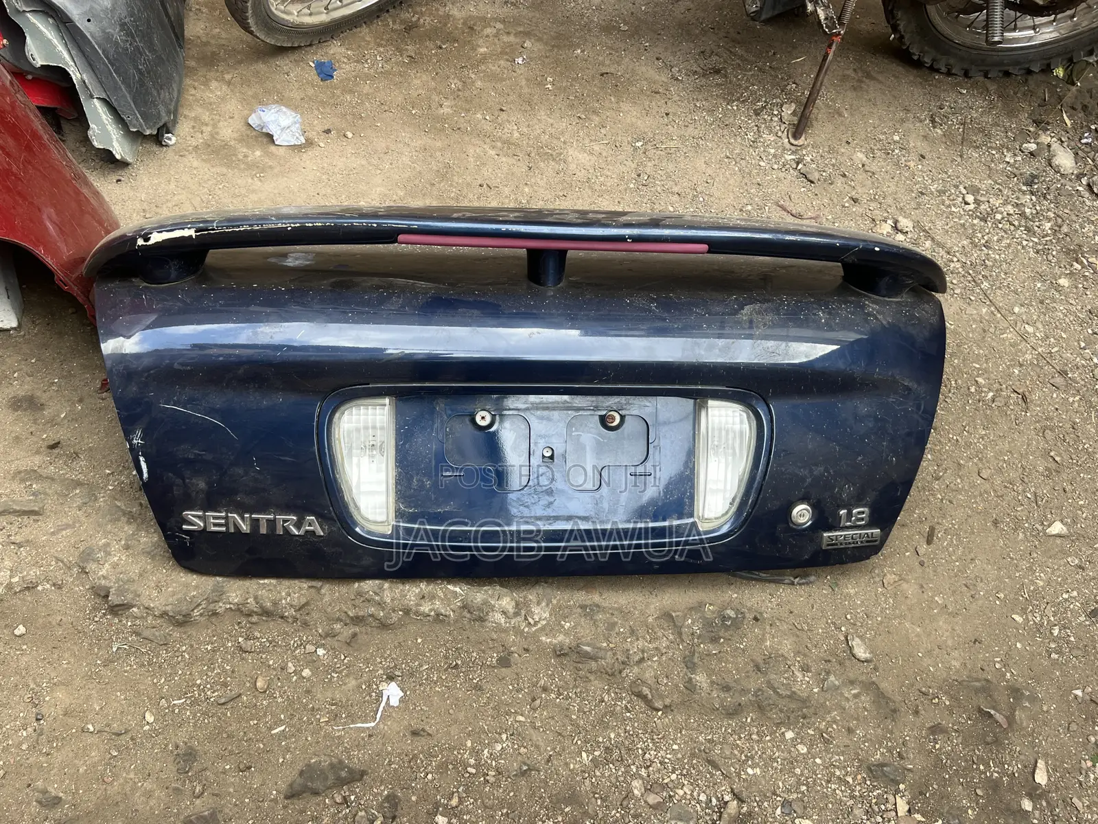 2000 - 2006 Nissan Sentra Back Boot Available