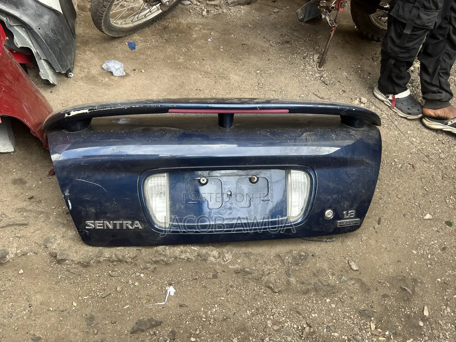 2000 - 2006 Nissan Sentra Back Boot Available