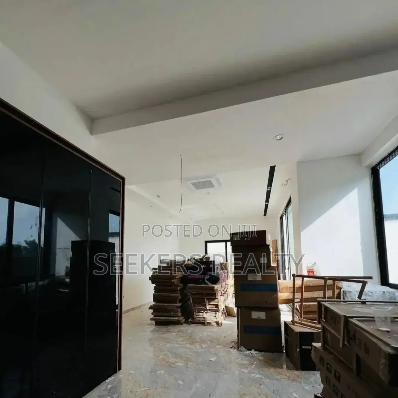 5bdrm House in Seekers Realty, East Legon for sale
