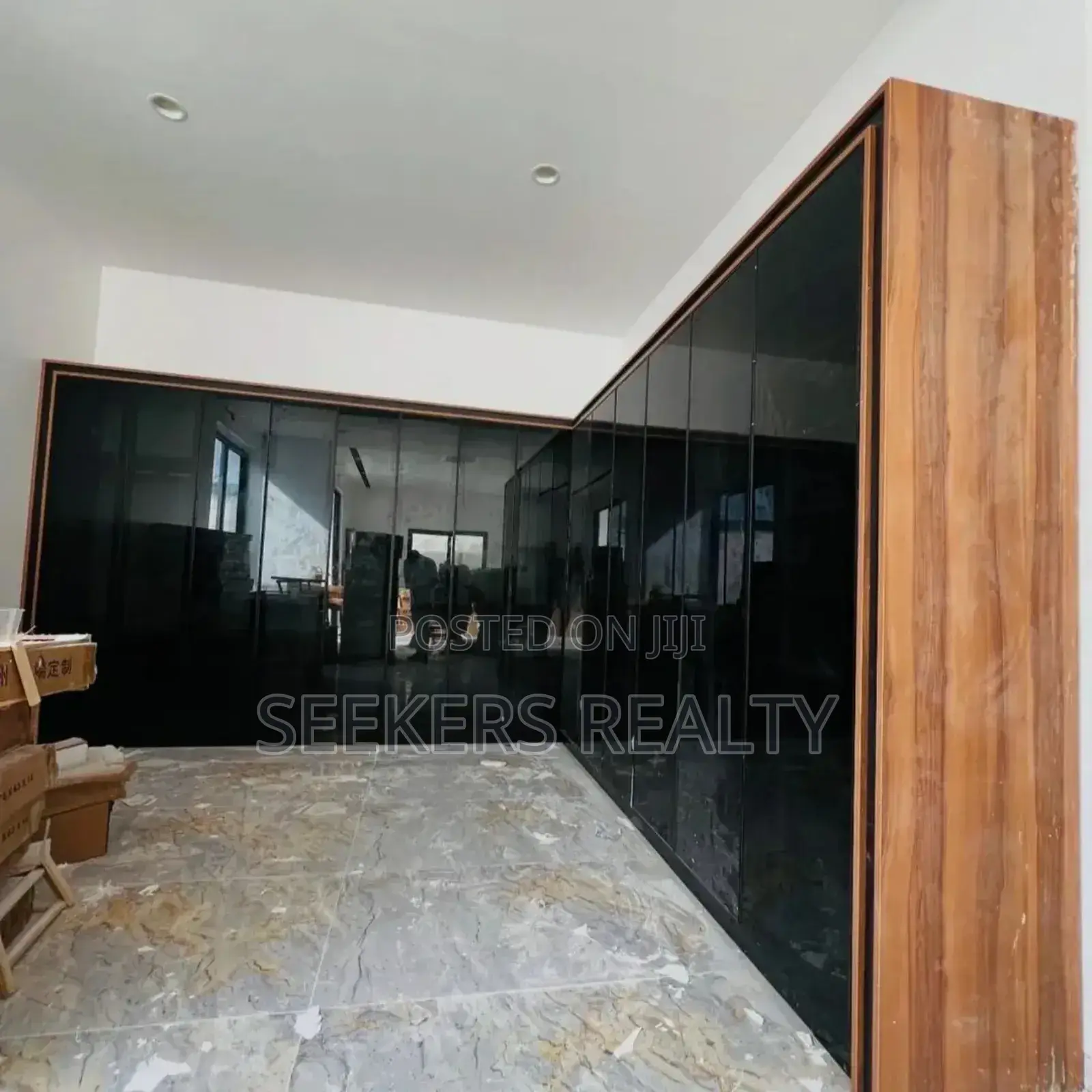 5bdrm House in Seekers Realty, East Legon for sale