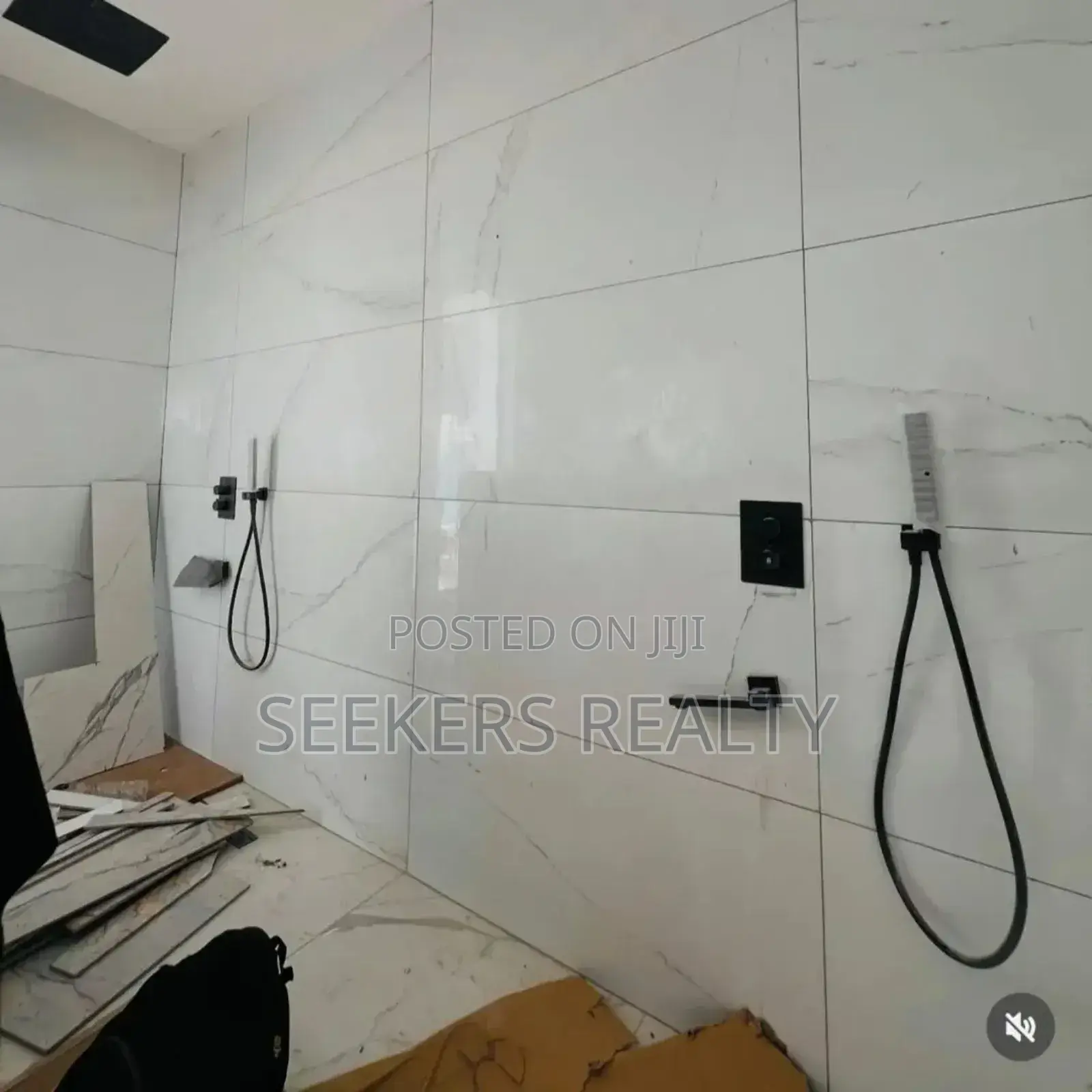 5bdrm House in Seekers Realty, East Legon for sale