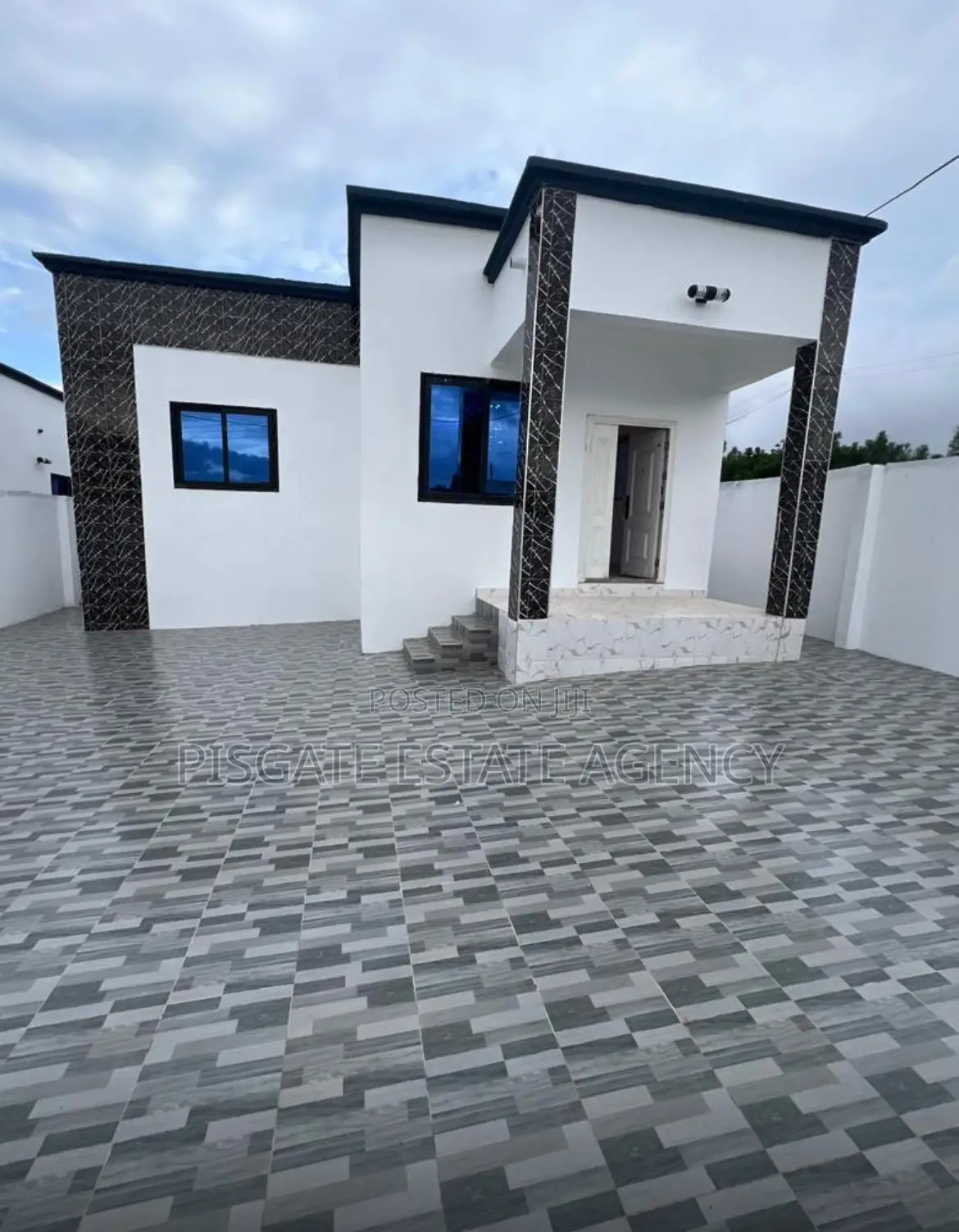 3bdrm House in Kasoa for sale