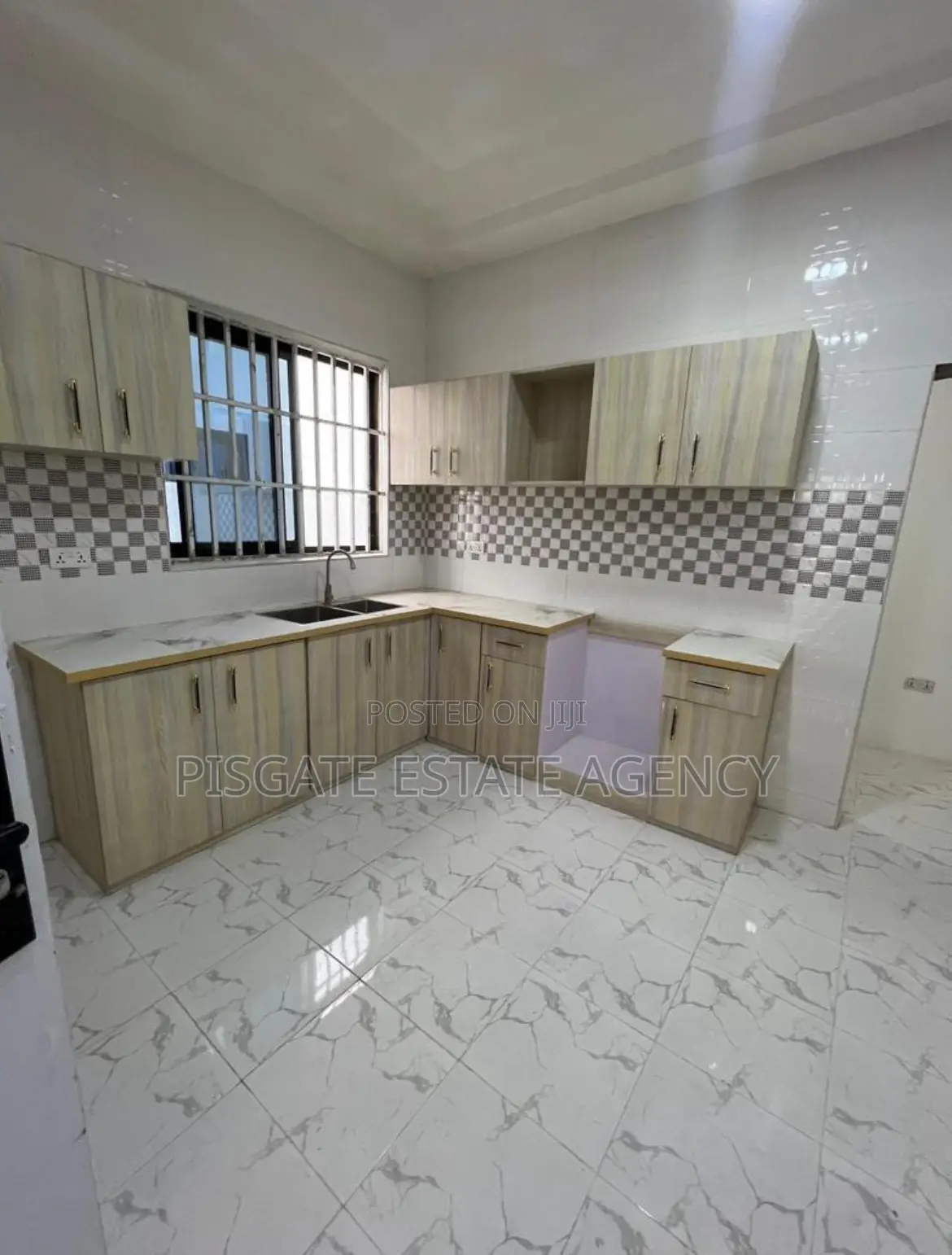 3bdrm House in Kasoa for sale