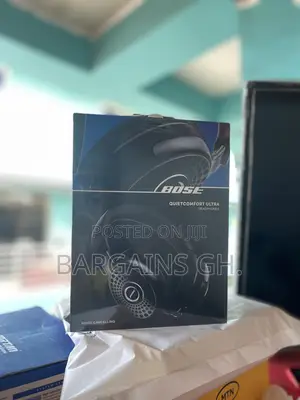 Bose Quiet Comfort Ultra Hybrid Headset With Protective Bag