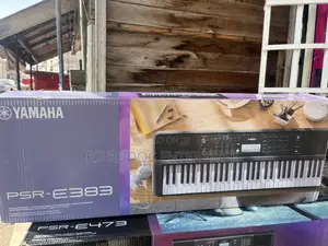 Keyboard Psr E383