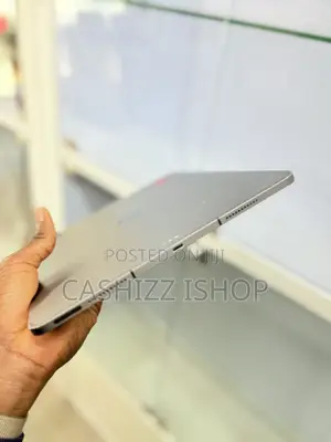 Apple iPad Pro 12.9 (2021) 256 GB Gray