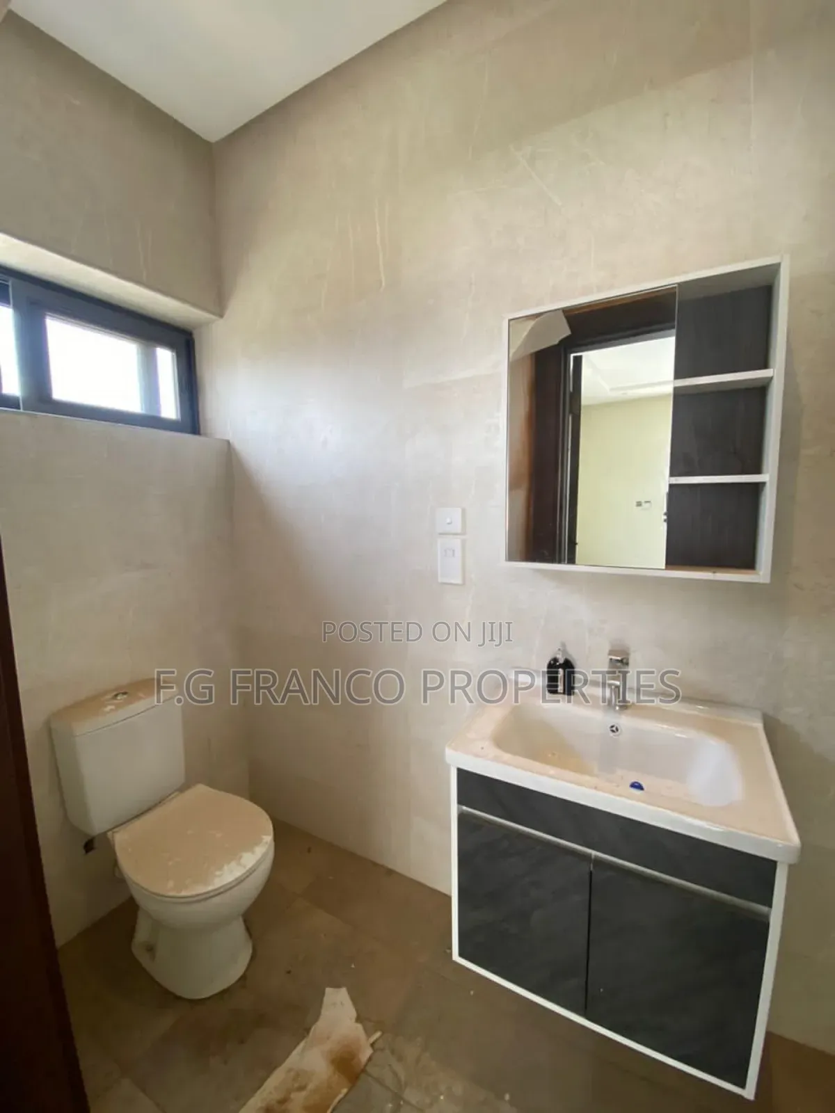 4bdrm House in K.G. Franco, Airport Residential Area for sale
