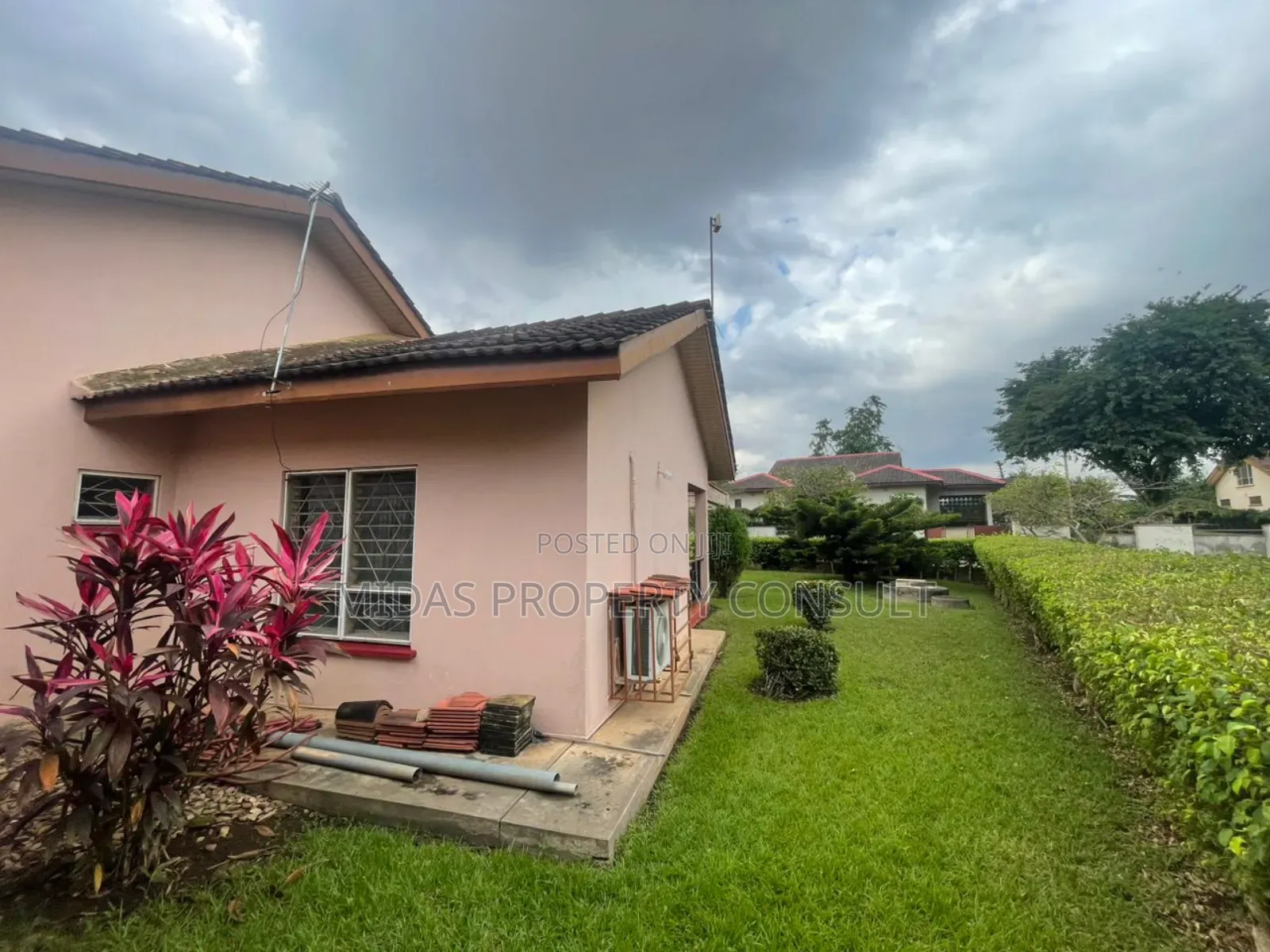 3bdrm House in Acp Estates, Pokuase for sale