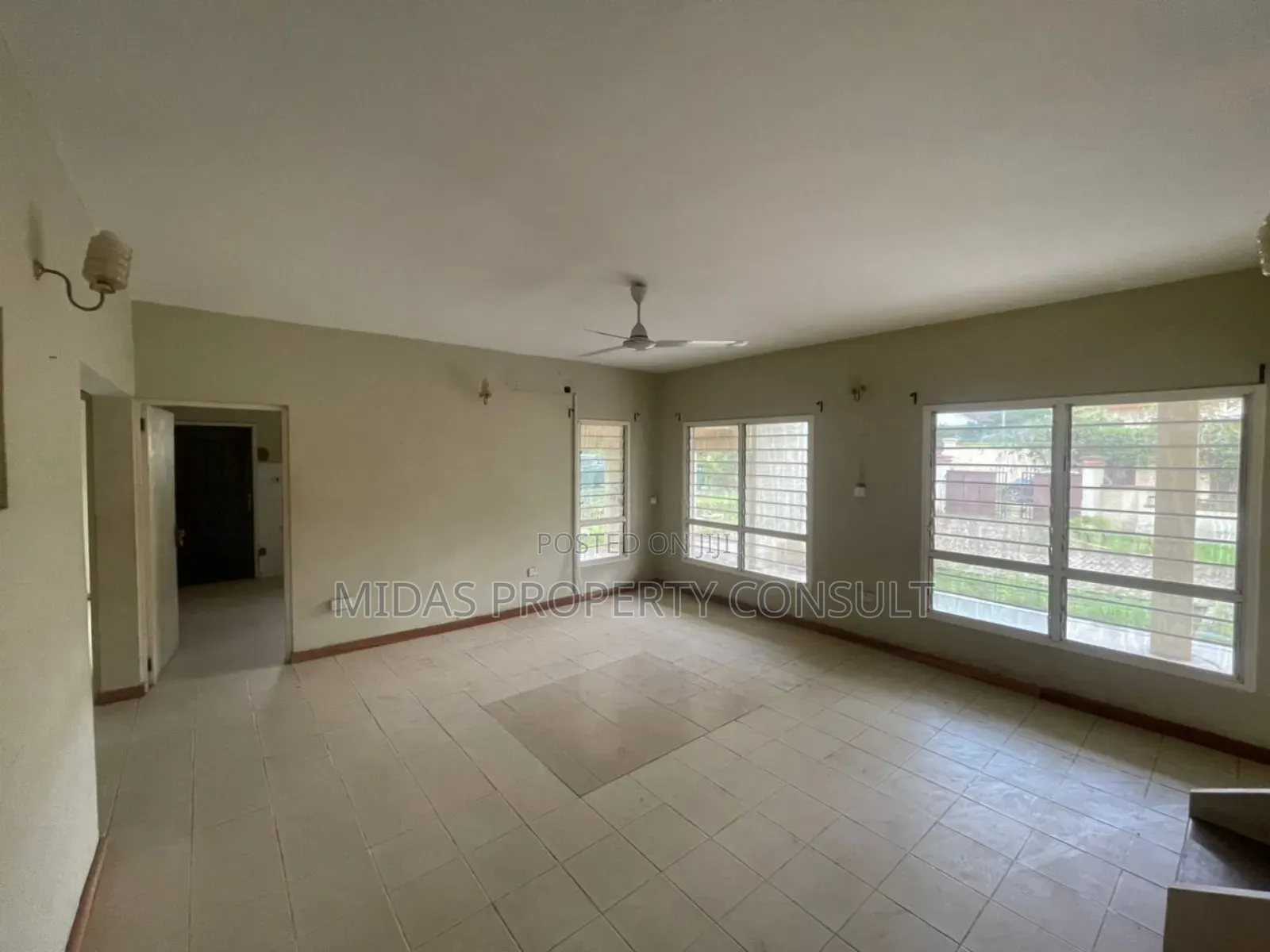 3bdrm House in Acp Estates, Pokuase for sale