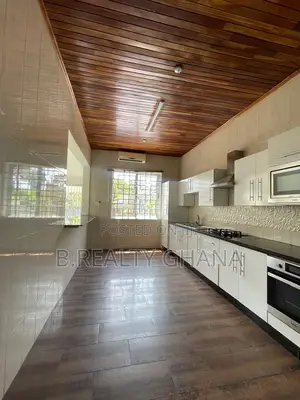4bdrm House in Labone for rent