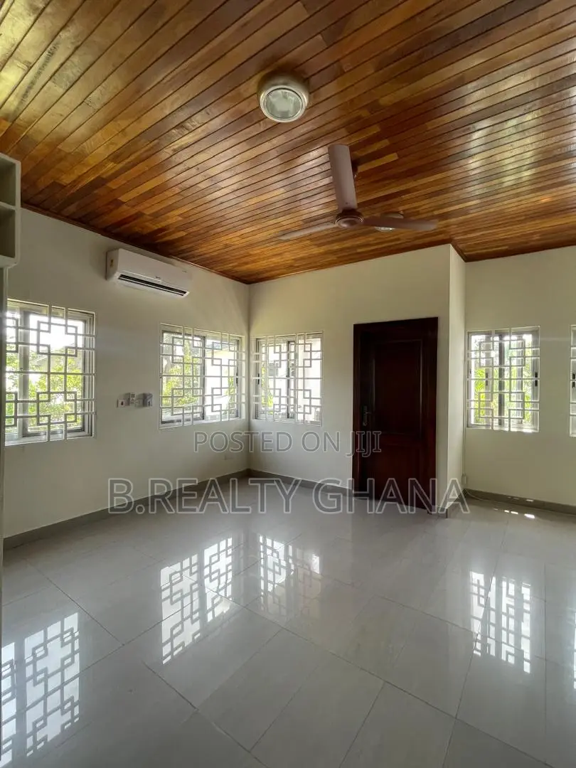 4bdrm House in Labone for rent