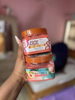 Alpha Arbutin Scrub