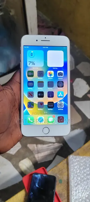 Apple iPhone 8 Plus 64 GB White