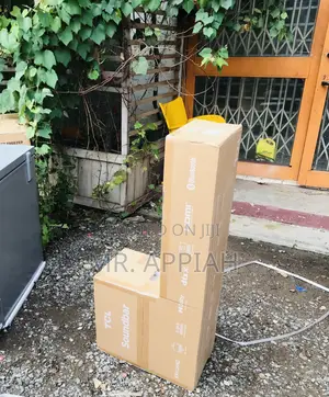 Unique Design TCL Q65h. 580 Watts Bluetooth Sound Bar.