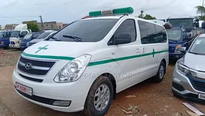 Hyundai Starex 2015 White
