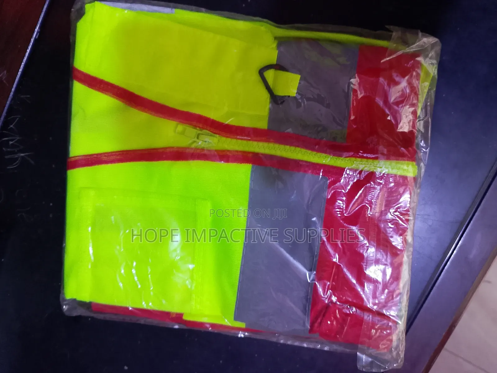 Reflective Vest With Zip.