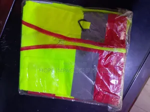 Reflective Vest With Zip.