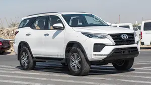 New Toyota Fortuner 2.7 AWD 2024 White
