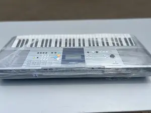 Yamaha PSR E323 Keyboard