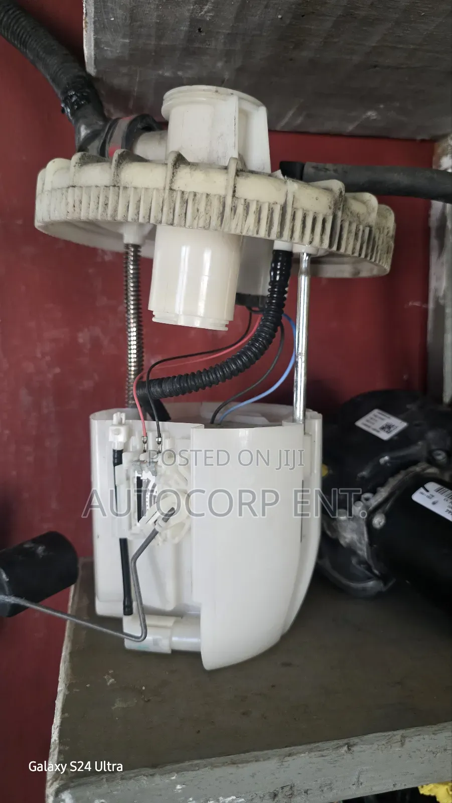 2009 - 2013 Toyota Corolla Fuel Pump