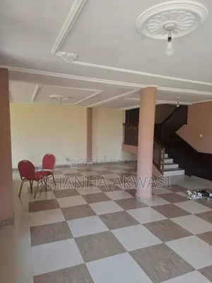 4bdrm Apartment in Community 20, Tema Metropolitan for rent