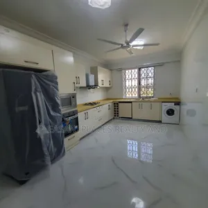 3bdrm Apartment in Pleasantplaces, School Junction for rent